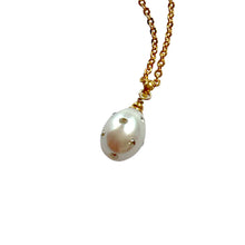 Load image into Gallery viewer, Pearls of Wisdom - Short Necklace White