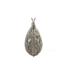Load image into Gallery viewer, Mariun - Miniature Clutch in Pewter and Antique Silver
